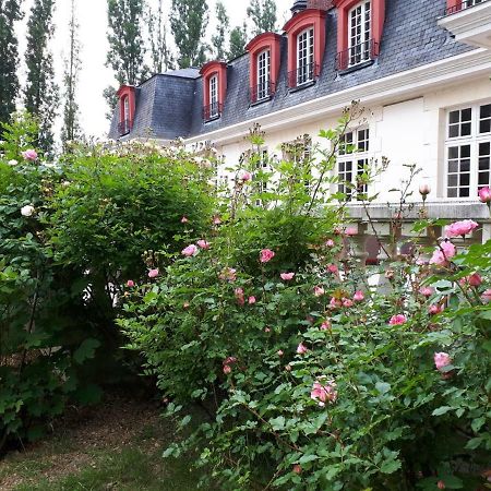 Le Domaine De Barbizon Hotel Saint-Martin-en-Biere Bagian luar foto